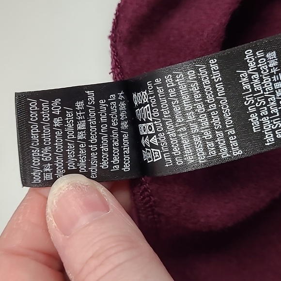 Victoria's Secret Sport SZ M Sweatshirt Plum Spell Out Athleisure Back Cut Out - Picture 10 of 10